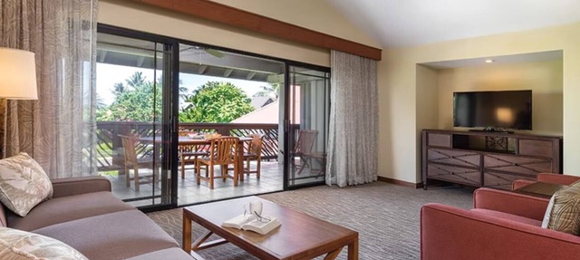 Escape to Wyndham Kona Hawaiian: Island Vibes, Spacious Villas & Beach Bliss