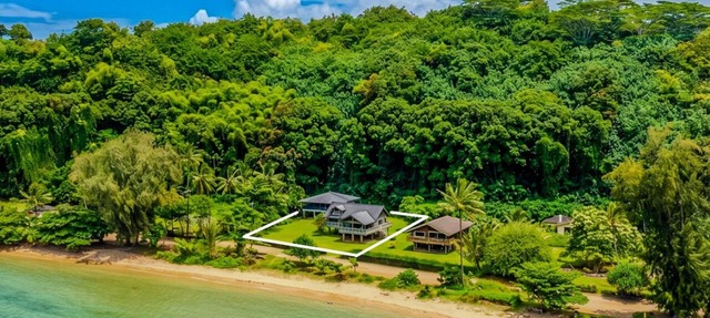 Fabulous 3-bedroom house in enchanting Anini for your getaway