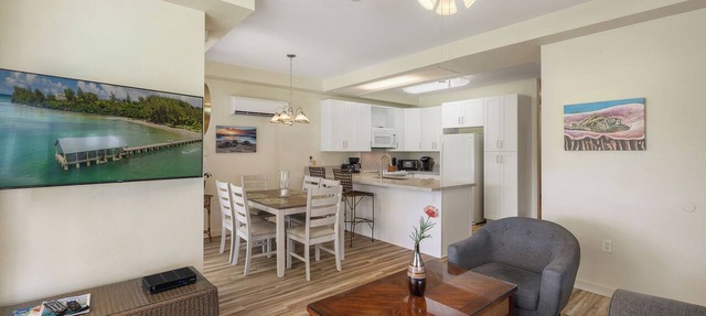 Fairways at Ko Olina 18C: Elegant Condo on Golf Course