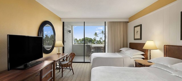 Family Getaway in Paradise! 3 Ocean View Units, Children's Wading Pool, Dining!