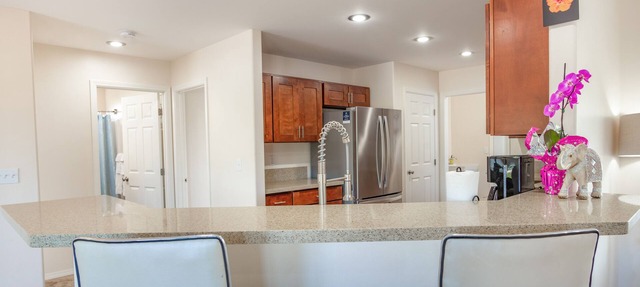 Fantastic vacation home with large lanai, private washer/dryer, and WiFi