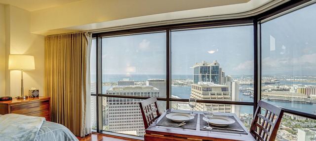 Free Parking Pool Harbor View Access Honolulu Gem!