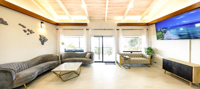 Gorgeous Private Pool Home and Studio
