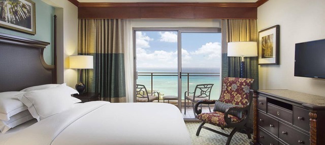 Grand Islander HGVC HV Beachfront Resort & Spa