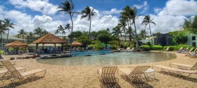 Ground-Floor Lihue Studio Near Ocean with Pools, Gym & Spa
