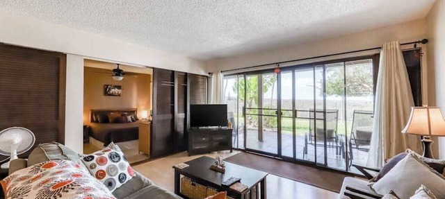Ground-Floor Molokai Condo with Ocean View, Pool & Hot Tub