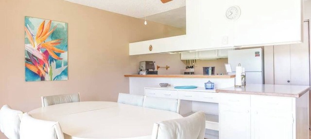 Ground-Floor Molokai Condo with Outdoor Pool, Grills & Kitchen