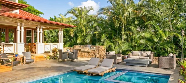 Hale Wai'olu by Alekona Kauai: 3BR Luxury Home w Ocean View, AC, pool