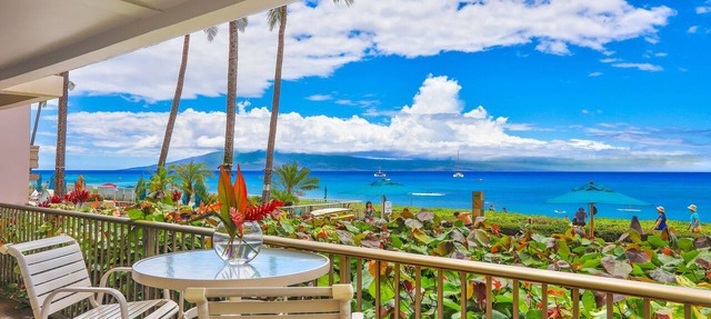 Hawaii Life Presents "Kahua Kai" Whaler 102- Direct Oceanfront 2BR/2BA