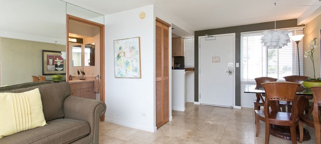 Hawaiian Dream - 8th floor Ocean View w/Full Kitchen