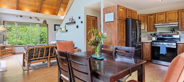 Hawi Hideaway- A Jungle Oasis
