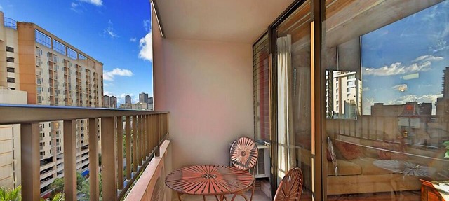 HEART OF WAIKIKI 1 BR CRN, NOT A STUDIO, FREE PKG NO RESORT FEE BEACH ITEMS