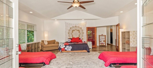 Heavenly Honomu Retreat Near Akaka Falls, Waterfalls, Space & Big Island Views