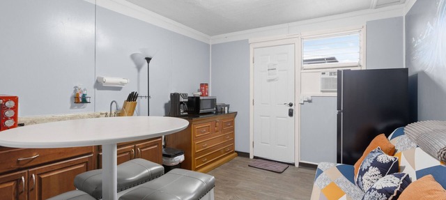 Hilo 2BR Oasis with AC | Near Beaches & Downtown