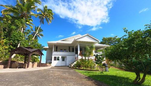 Hilo Bay Oceanfront Bed and Breakfast