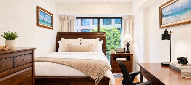 Honolulu City Oasis 2BR with Free Parking