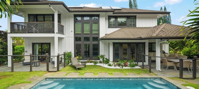 House with AC, Theater Room, Pool, Built in speakers