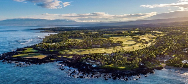 Hualalai Golf Villa - Exquisite Views & Fully Remodeled