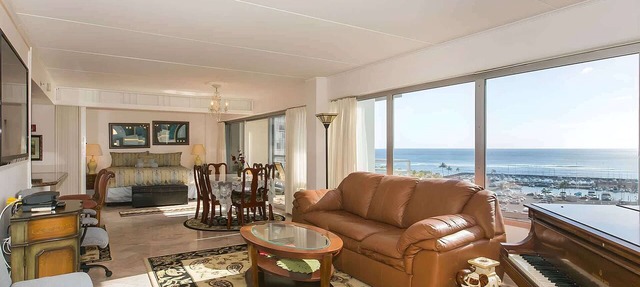 Ilikai 4BR for 12 - Ocean and Marina Views!