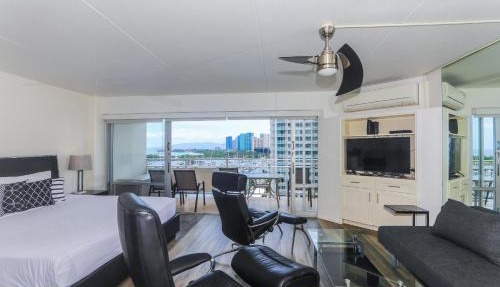 Ilikai Tower 1033