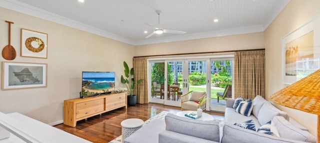 In-Demand Ground Flr Largest 3BR Villa for 8 Steps to Beach + Pool + Jacuzzi