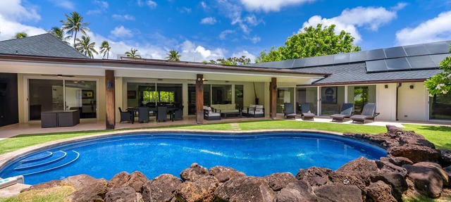 Kahala Lani by Gather - Balinese-Inspired 5BR w/Private Pool & Game Lounge