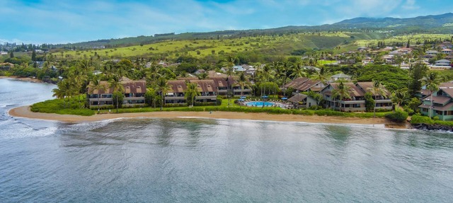 Kahana Village 40 2 Bedroom Condo by RedAwning