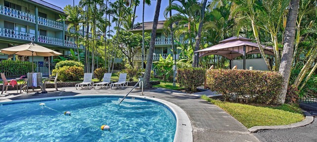 Kailua-kona Group Getaway: 5-unit Bundle!