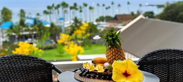 Kailua Village #701: Top Floor, Corner Penthouse!