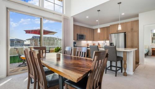Kalo Homes - Mauka to Makai