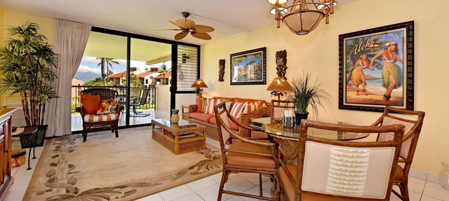 Kam Sands -Innercourt- Ocean views- large lanai & very private third floor end