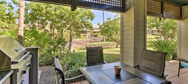 Kona Coast Condo w/Lanai & Outdoor Kitchen!
