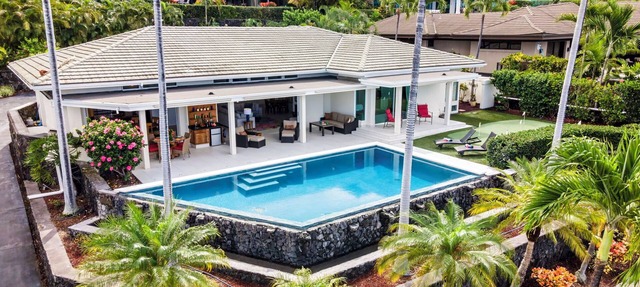 Kona Koa House by Gather: Oceanview 3BR Estate w/Heated Pool & BBQ