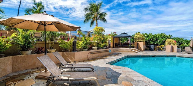 Kona Pacific C416 by Gather: 1BR Condo Retreat w/Pool & Ocean Views