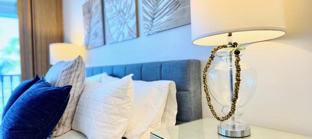 Lahaina Shores Oceanfront Studio