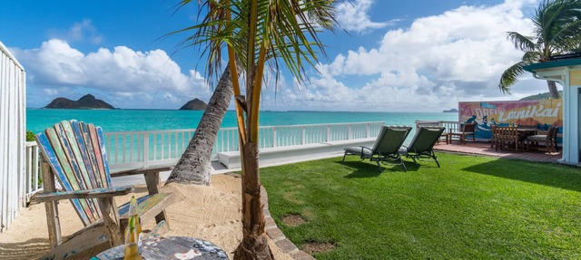 Lanikai Beachfront - AUGUST CANCELLATION - BOOK NOW!