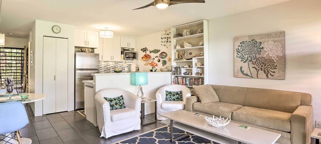 Lush Molokai Island Oasis w/Private Pool + Beach!