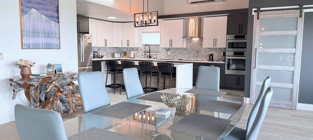 Luxury Executive Family Residence with Panoramic Ocean Views