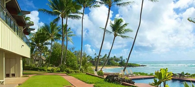 Luxury Gated Oceanfront Condo on Ground Floor