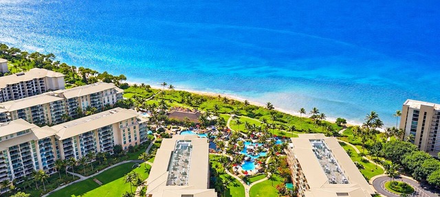 Luxury Ground-Floor Family Retreat, Private Lanai, 1-Min Walk to Pool & Beach!