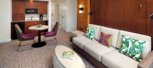 Marriott Kauai Beach Club Parlor Suite-Garden View