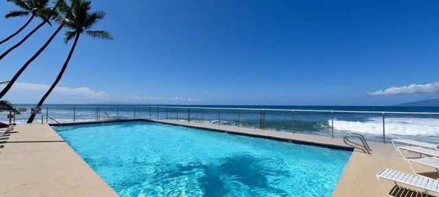 Maui Oceanfront 3 Bedroom Townhome Sleeps 8