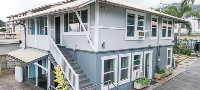 Modern 2BR/2BA Maui Retreat in the Heart of Wailuku Town | AC | Sleeps up to 8