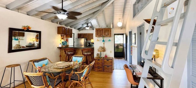 Molokai Condo with Wraparound Lanai, Pool, Tennis & Hot Tub