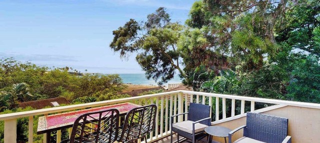 *New* Fall Deal Oceanfront Molokai Condo with Wraparound Lanai Steps from Beach