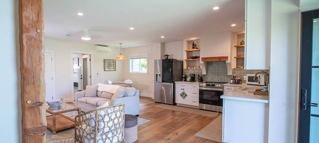 New! Island Sophistication, Beachfront Serenity w/Hot Tub, Firepit and A/C