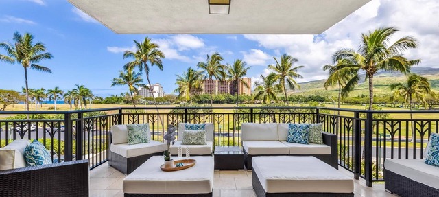 New Listing -Ocean View 3br suite at Private Beach Front Beach Villas Condo O312