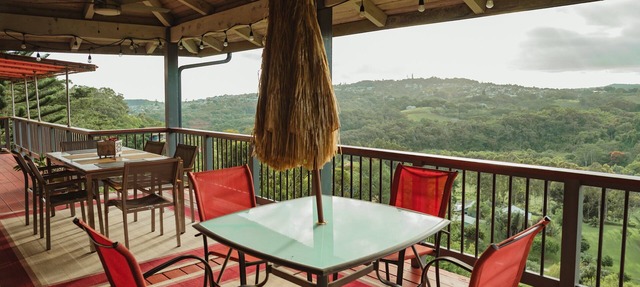 NEW! Marjorie's Kauai Inn-King Room - Panoramic Lanai