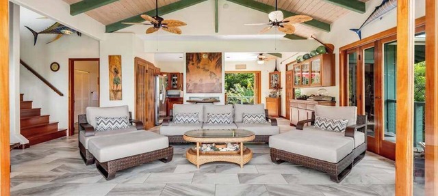 New Oceanfront Captain Cook Home Near Kealakekua Bay