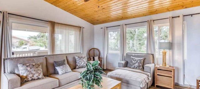 *NEW* Pacific-View Waikoloa Home Near Golf and Beach Days
